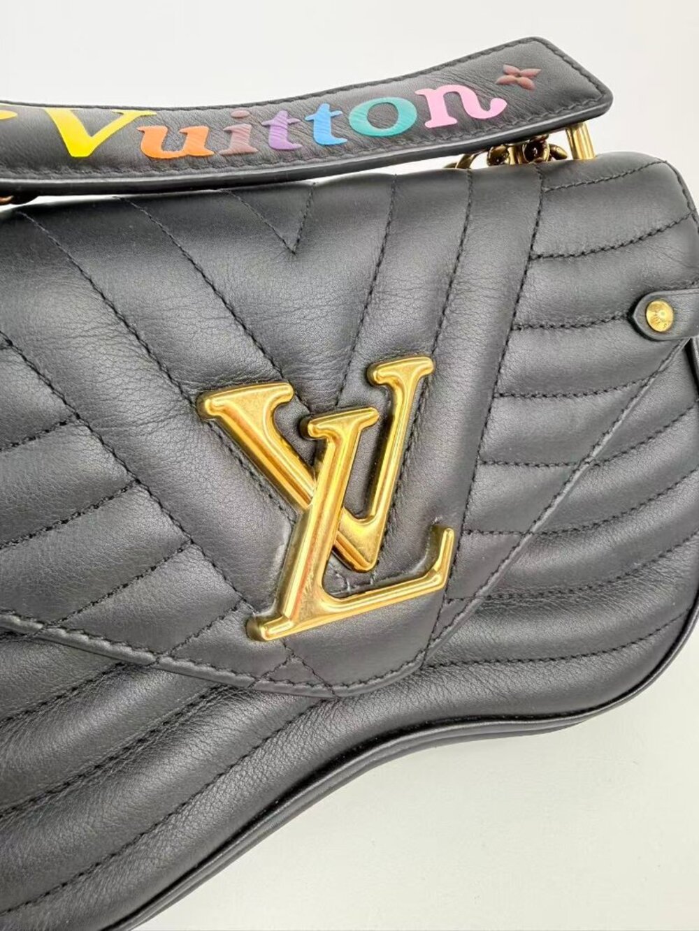 Louis Vuitton new wave chain bag - Picture 6 of 11